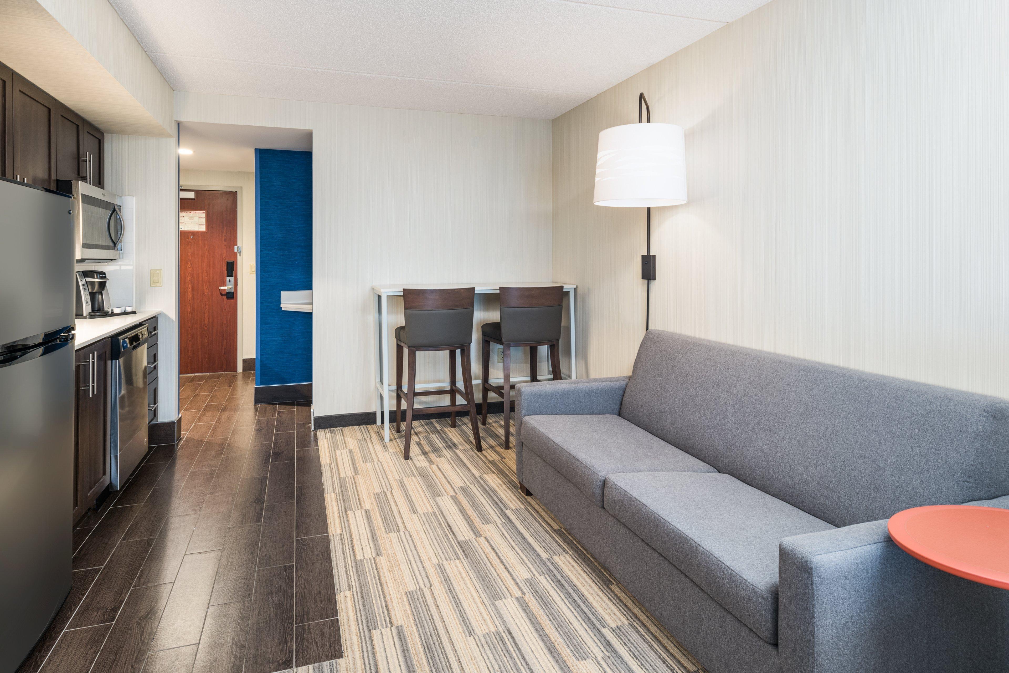 Holiday Inn Express Hotel & Suites Milton By Ihg Exterior foto