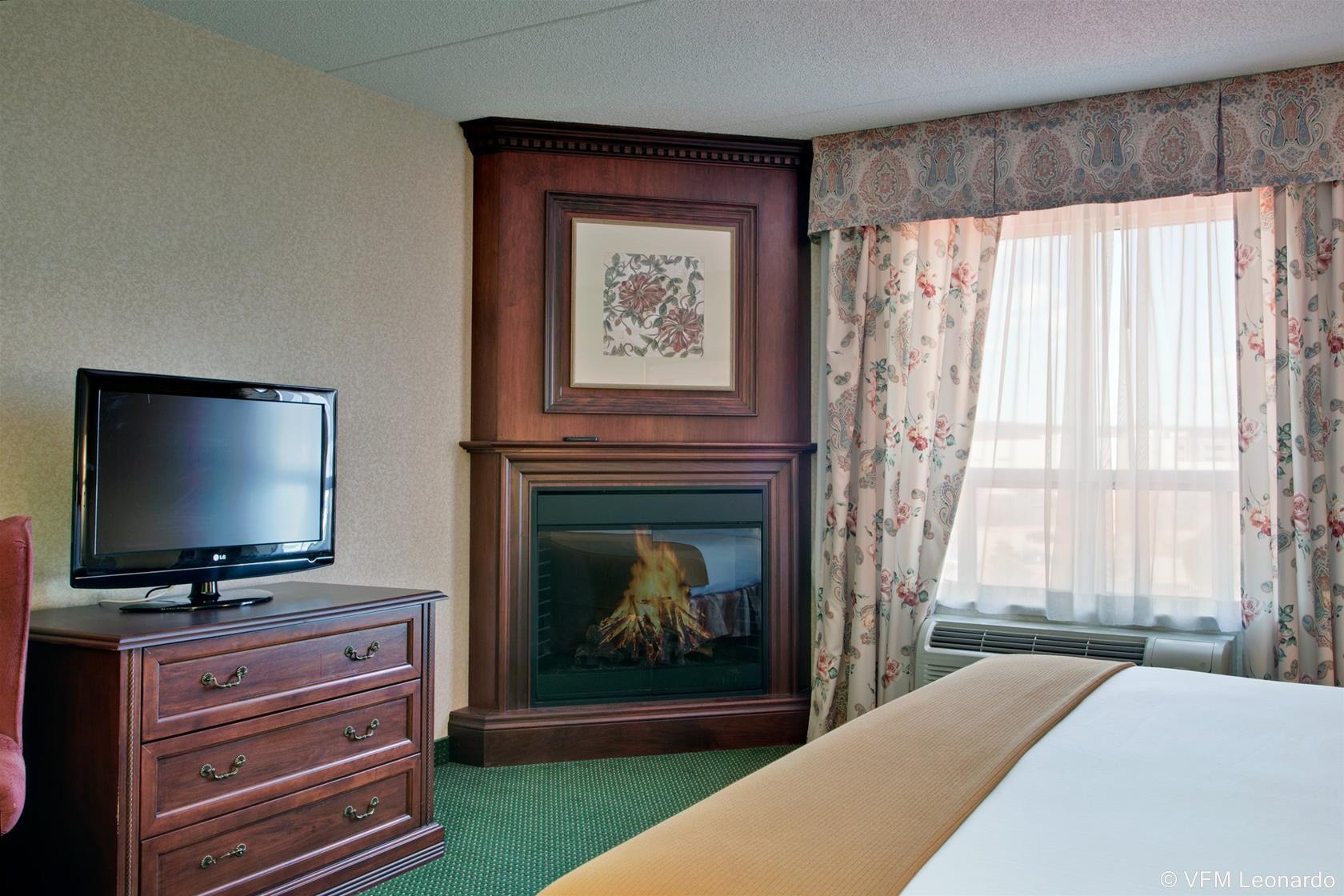 Holiday Inn Express Hotel & Suites Milton By Ihg Exterior foto